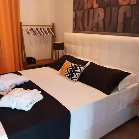 Machi Apartment